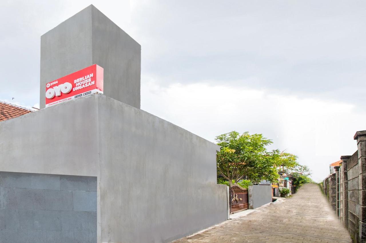 Oyo 2984 Berlian House Ungasan Hotel Jimbaran Kültér fotó